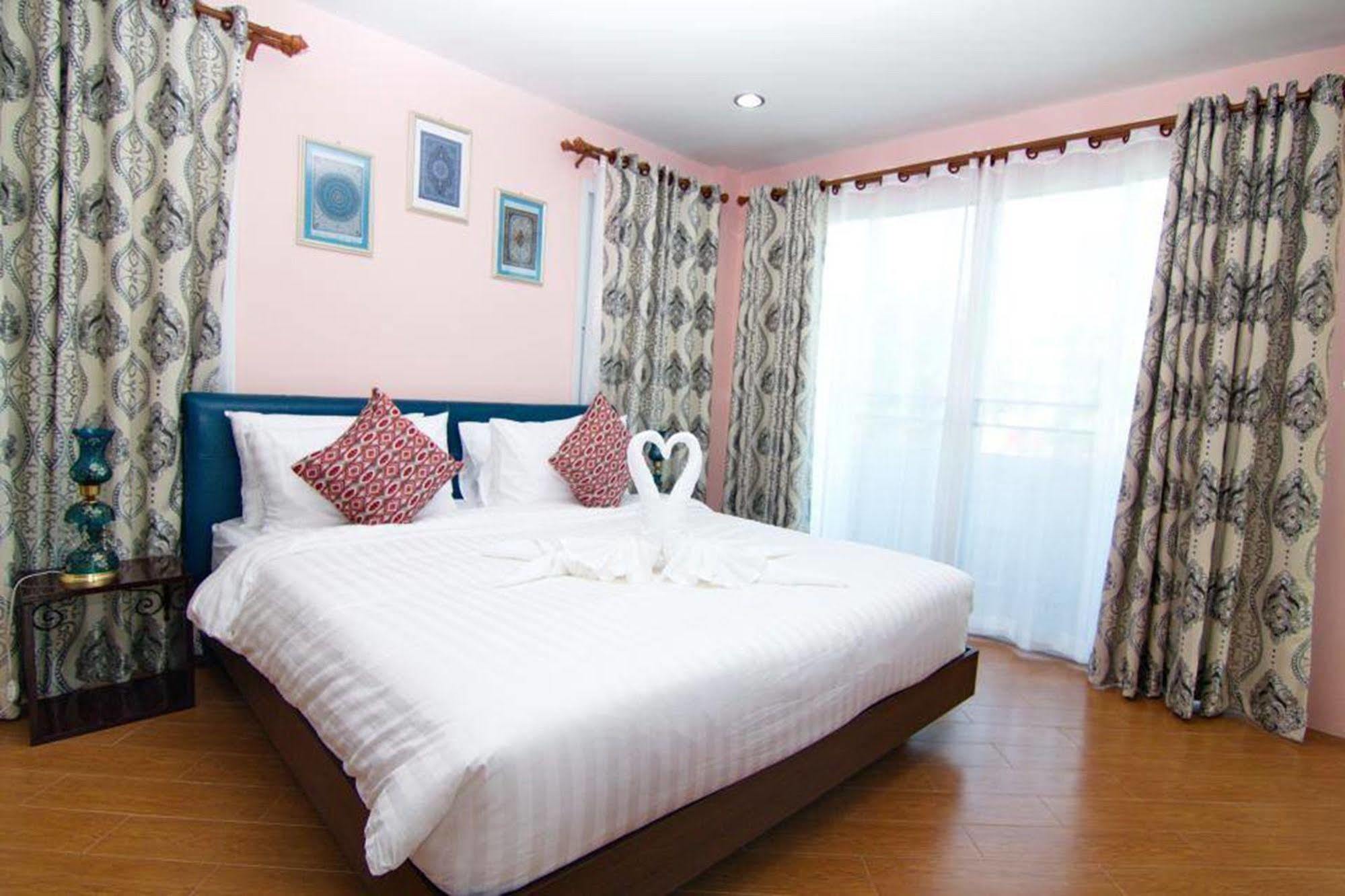 Chowdhury Boutique House Чиангмай Екстериор снимка