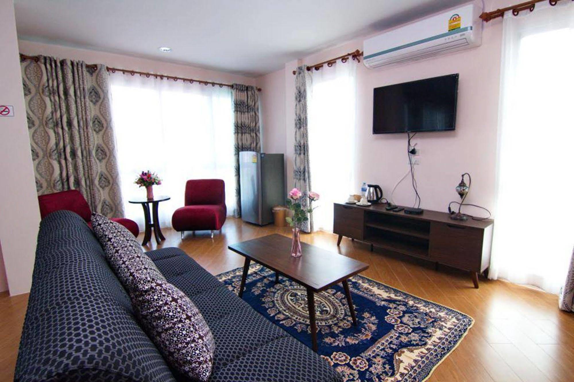 Chowdhury Boutique House Чиангмай Екстериор снимка