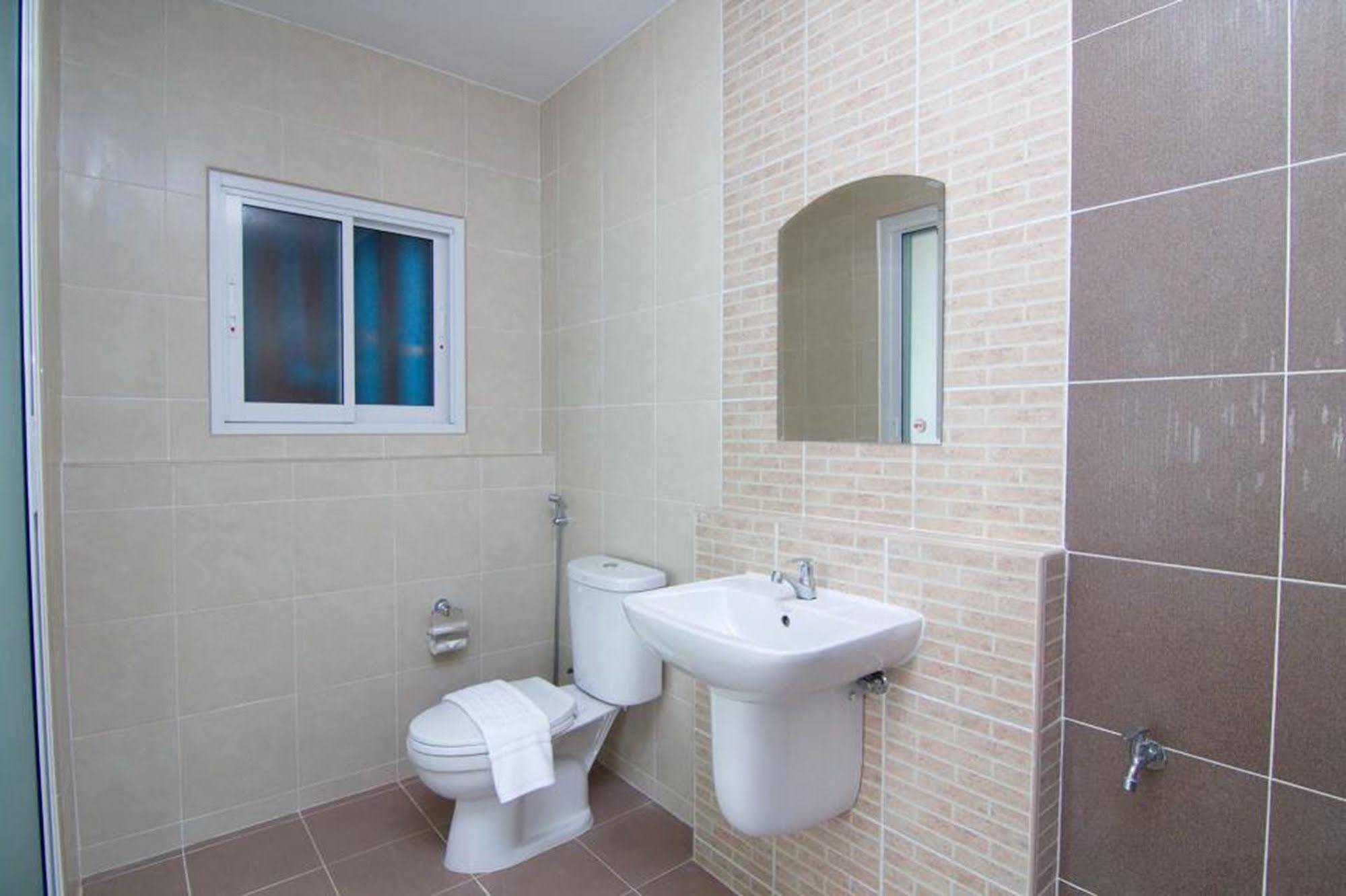 Chowdhury Boutique House Чиангмай Екстериор снимка